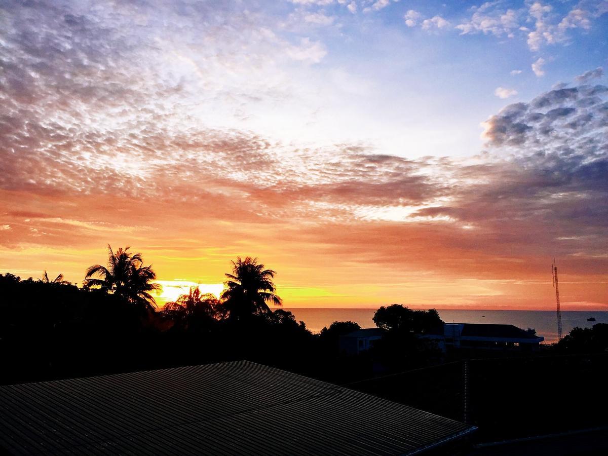 Nirvana Guesthouse & Hostel Koh Tao Exterior photo